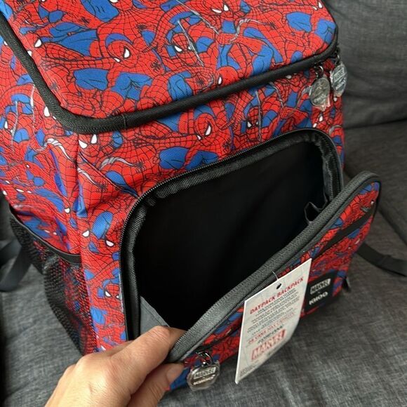 Spider-Man Marvel x Igloo Backpack 28 Cans Capacity Insulated Daypack New - Picture 11 of 14